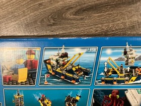 LEGO CITY: Deep Sea Exploration Vessel (60095) New In Sealed Box