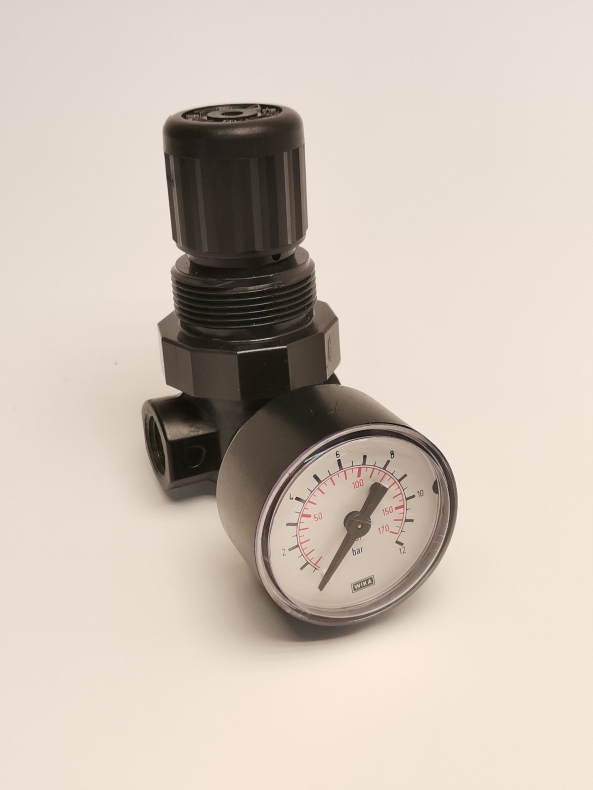 Norgren R07-200-RNKG Pressure Regulator with Pressure Gauge G1/4