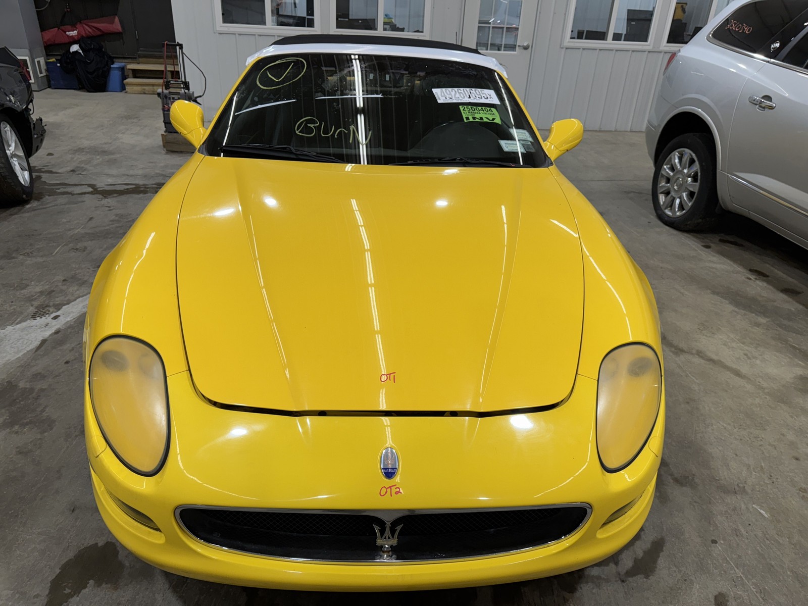 02 MASERATI SPYDER CAMBIOCORSA CONVERTIBLE WINDSHIELD WINDOW GLASS 67746200