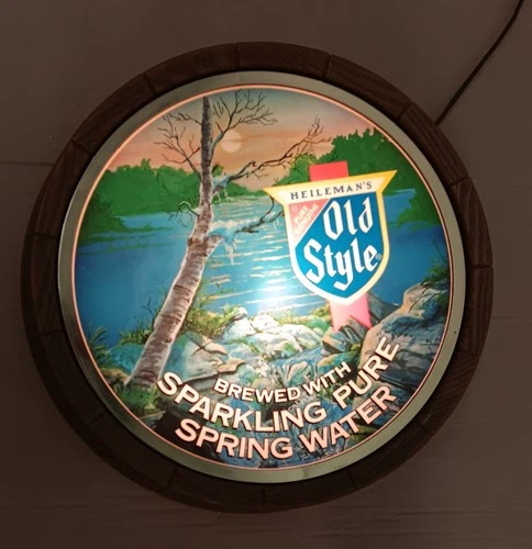 Vintage 1983 Old Style 16" Round Beer Barrel Lighted Wall Hanging Sign