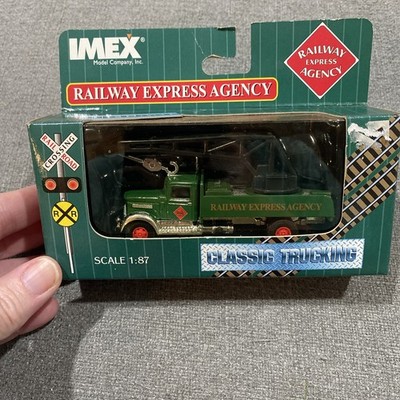IMEX Model Co Railway Express Agency  Crane Truck