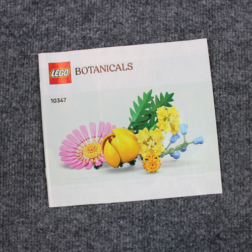 LEGO Sunny Bouquet Botanical Collection 10347 Manual de instrucciones Libro Juego de 2 - Imagen 3 de 4