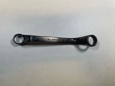 Snap-on 9/16" x 5/8" XS1820 12-point 10° Offset Short Box-end Wrench Marked