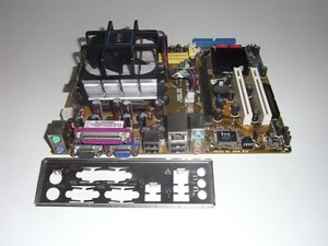 Asus Mainboard M2N-MX SE & AMD Sempron 3400+ CPU Sockel AM2 PC Platine A2