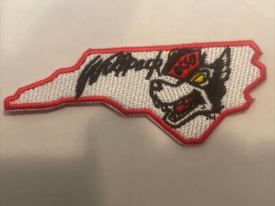 Iron Sport Team, NCAA North Carolina Tar Heels University Embroidered Patch, Cloth Hook And Eye, 3.25x2.75 In - Foto 3