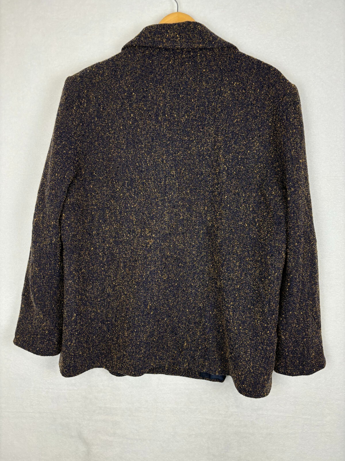 Picture 3 of 11