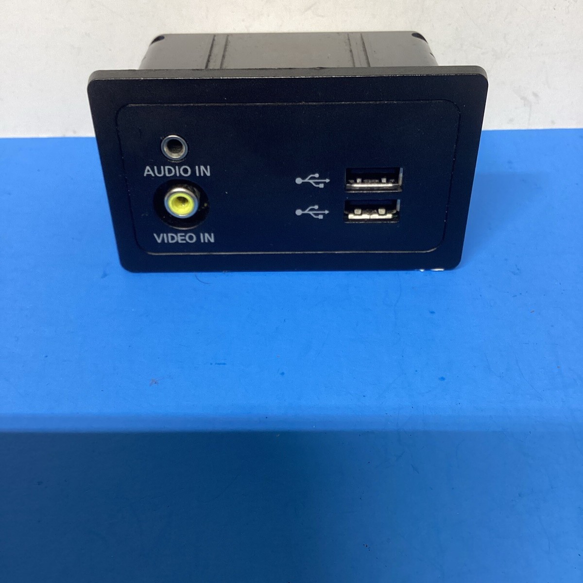 2013-2020 Infiniti QX60 USB AUX Jack Plug Module | eBay
