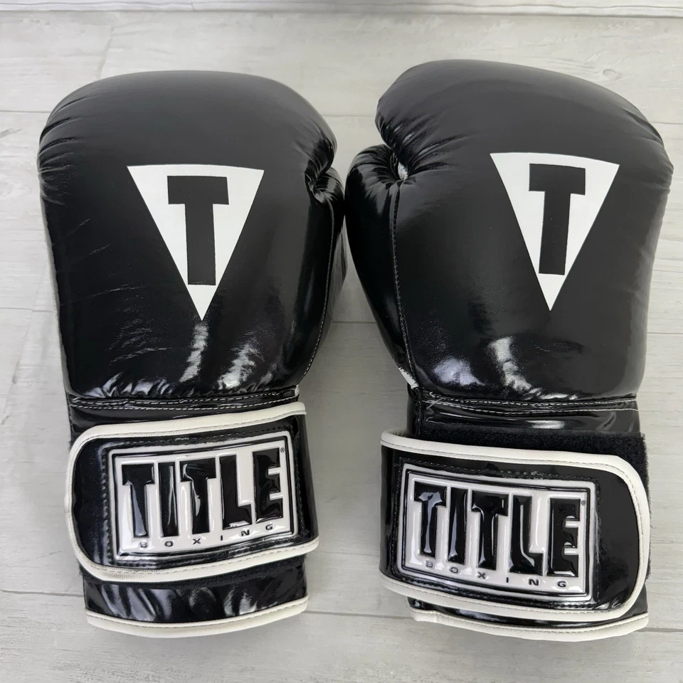Guantes de Boxeo Title Negros Talla Mediana 12oz Aerovent Foto 2 de 4
