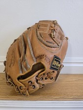 Wilson A2516  Catchers Baseball Mitt Glove RHT Carlton Fisk