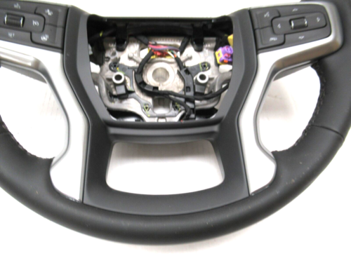 Steering Wheel Heated Color Black Pre-Crash 2021-2024 Chevrolet Suburban Tahoe - Picture 4 of 11