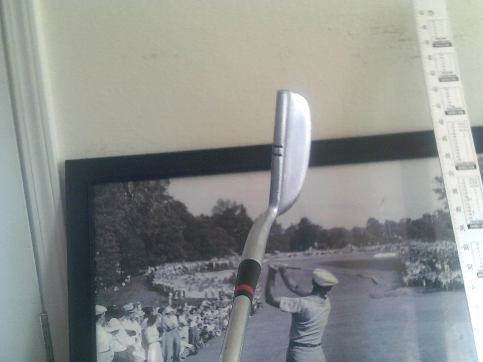 Vintage Macgregor Nicklaus VIP Putter.. Late 70's . Original Grip.. 35'' - Image 2 of 4