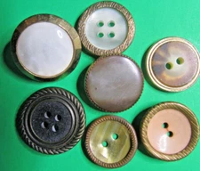 (7) VINTAGE 5/8"-3/4" OME SURROUND EARLY PLASTIC SHANK 2-& 4-HOLE BUTTONS-U415