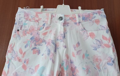 3/4 Hose Stretchhose Damen Gr. 40 up2 fashion weiß mit Blumen Neu, s. Maße ...