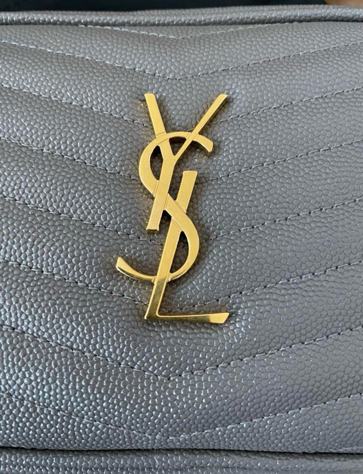 ✴︎SAINT LAURENT✴︎ Borsa a tracolla Mini Lou in pelle per fotocamera GIOCO