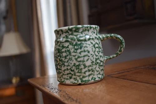 The Workshops Gerald E. Henn GREEN Roseville Spongeware Mug Coffee Tea Cup