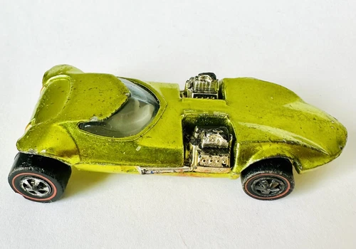 Hot Wheels Redline 1968 Twin Mill US Lime Original w/ Antifreeze Base