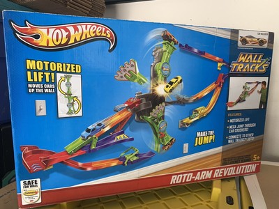 hot wheels roto arm revolution