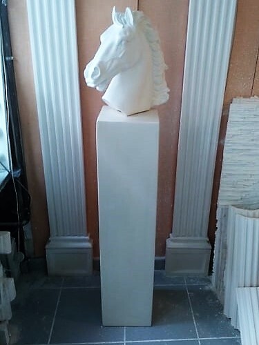 colonne IONIQUE en platre armé(staff).H:79cm DIAM 18cm colonne IONIQUE en platre armé(staff).H:79cm DIAM 18cm