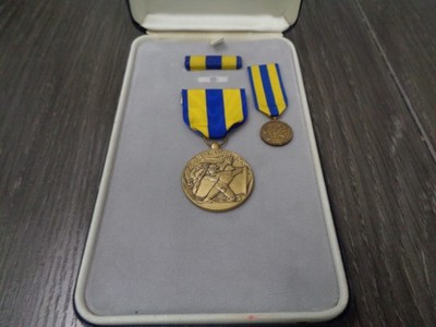 3 PIECE MEDAL NAVY EXPIDITIONARY UNITED STATES NAVY SET MINI AND FULL NEW