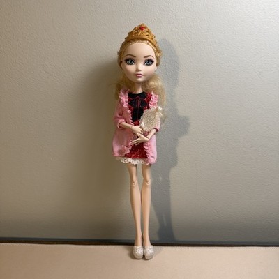 Ever After High Doll Apple White Getting Fairest 2012 Pre Owned READ