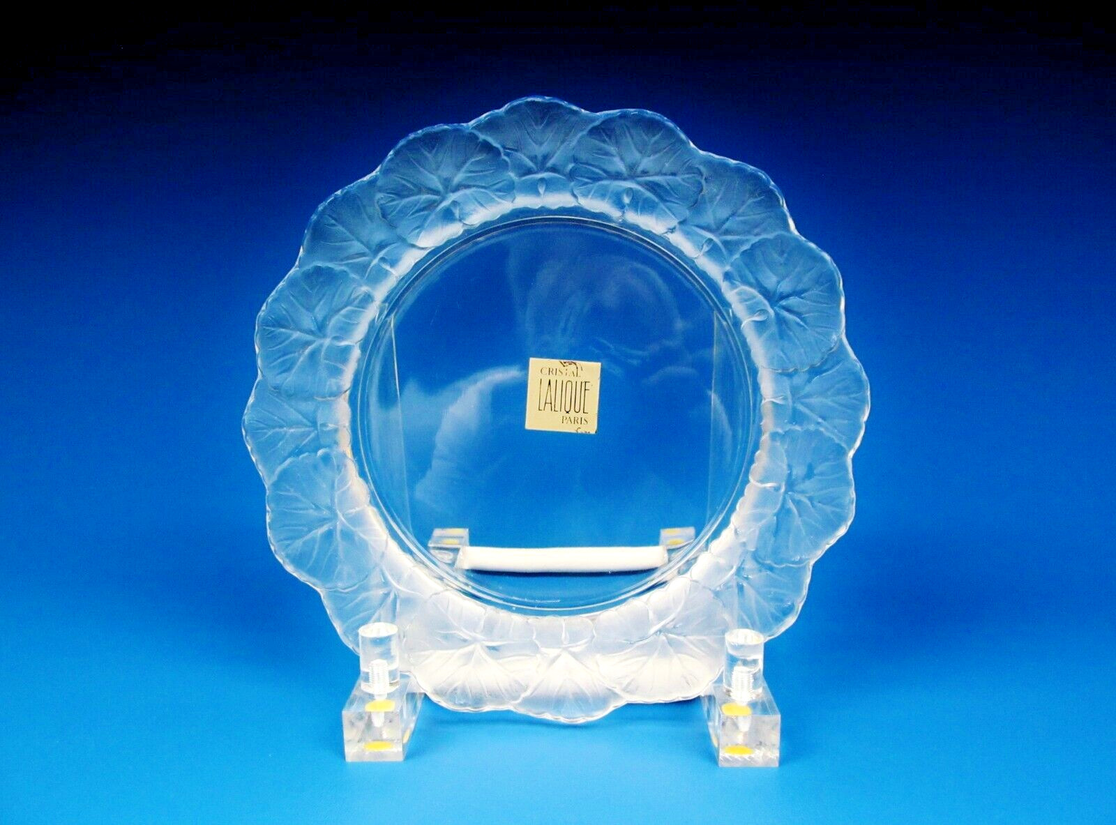 Lalique Crystal Honfleur Leaf Design Dessert Plate. Measures. (SIGNED