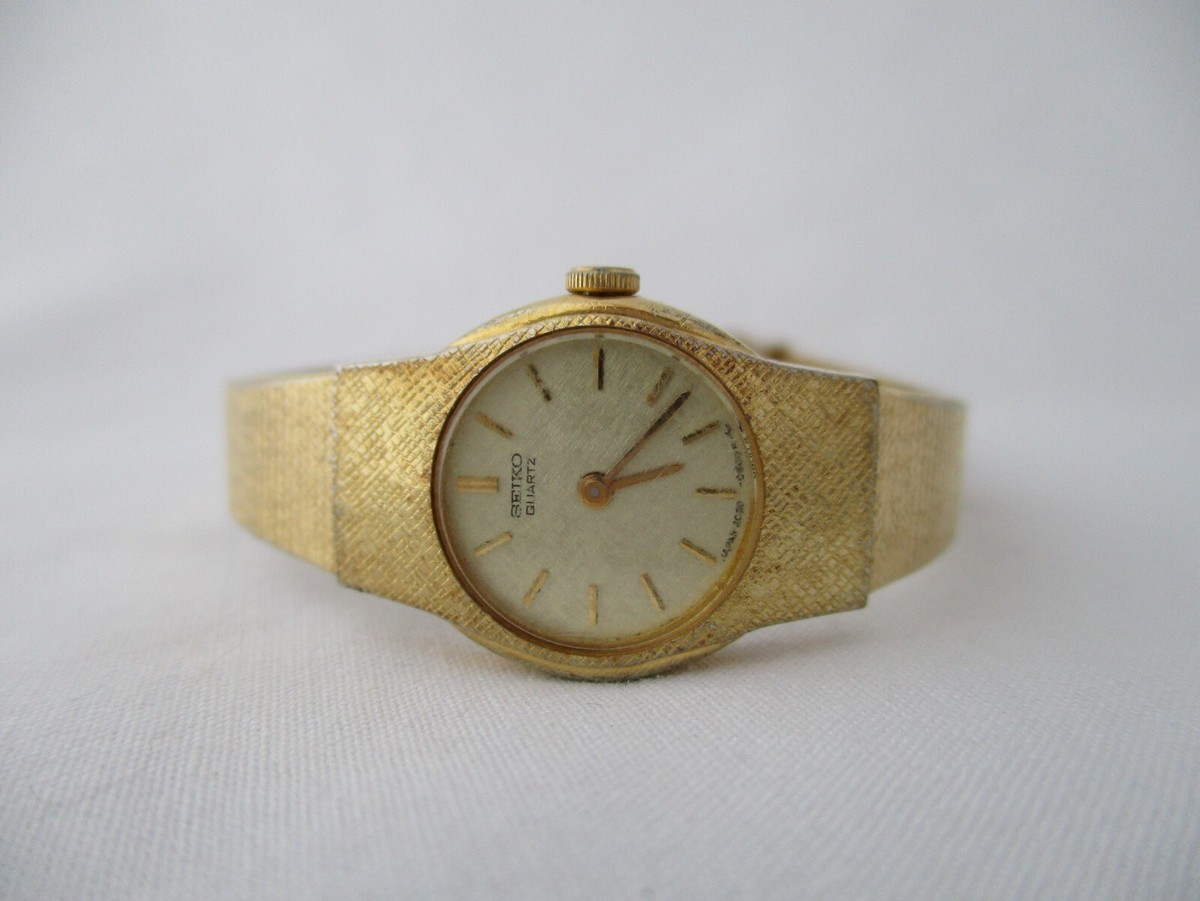 Seiko Women's Gold Toned Analog Watch Bracelet Band