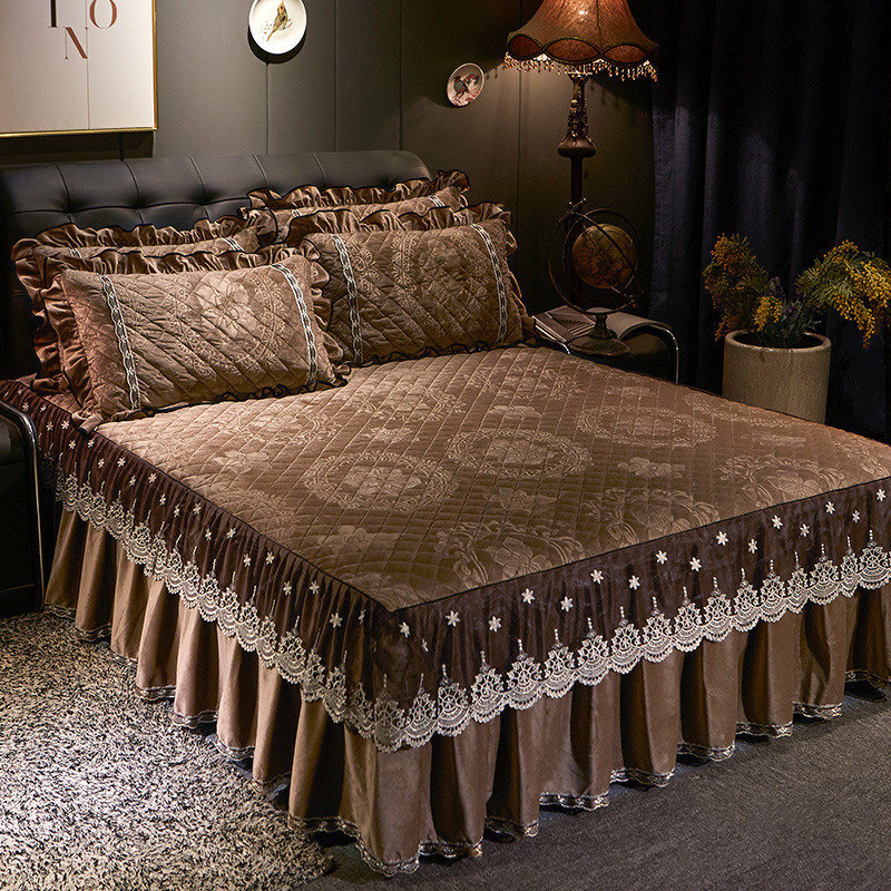 European Lace Velvet Bedspread Ruffle Bedskirt Queen King Quilted Bed