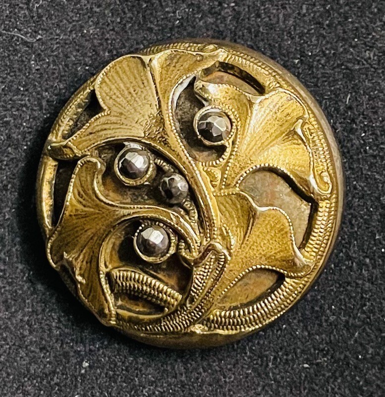 Ex Rare Antique ART NOUVEAU GINKO floral Gilt Brass Button, 1880s/1890s