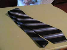 MICHAEL KORS Men's Black w/Blue Stripe Pattern 100 Silk Necktie 3 1/2"W x 58"L