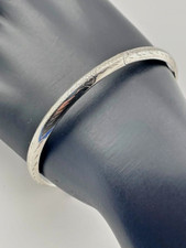 925 STERLING SILVER 5MM HEARTS ET6CHEED HINGED BANGLE BRACELET 7.25" LOVE 3948