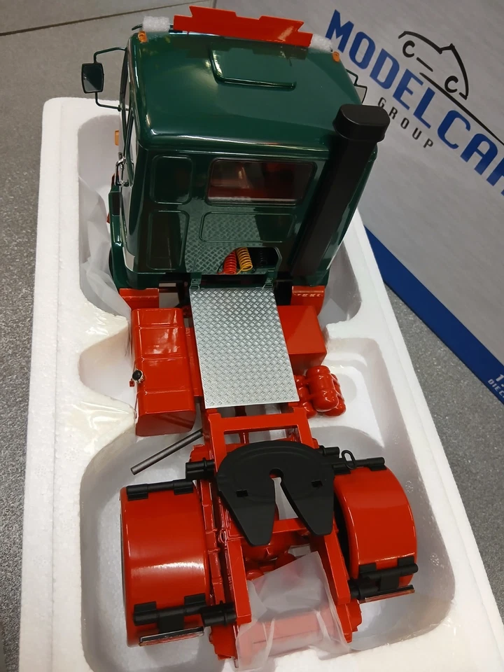 MCG 18139 Volvo F88 1/18 - Immagine 3 di 4