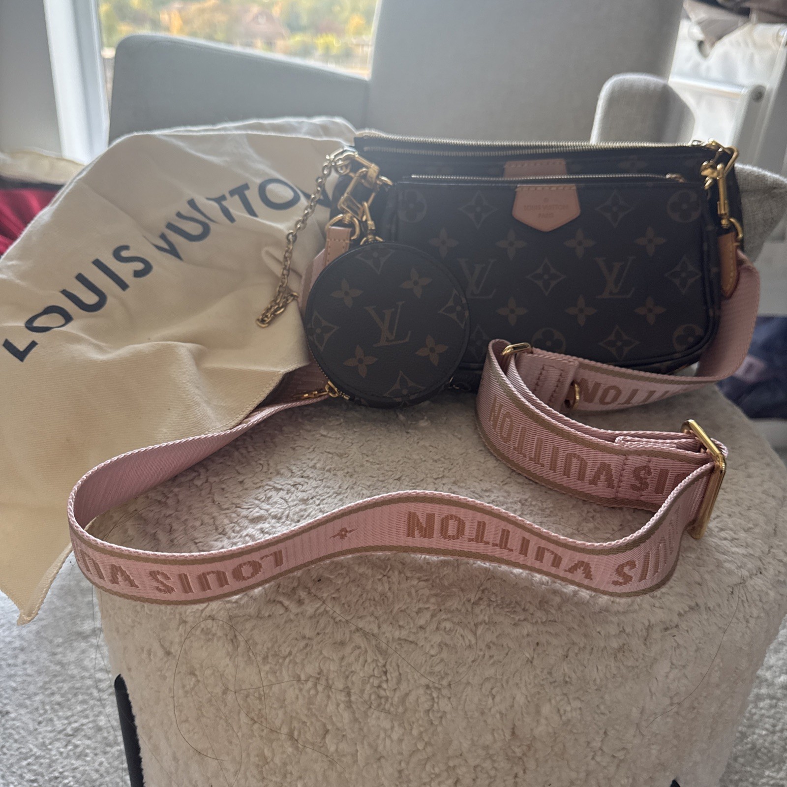 Authentic Louis Vuitton monogram Multi pochette