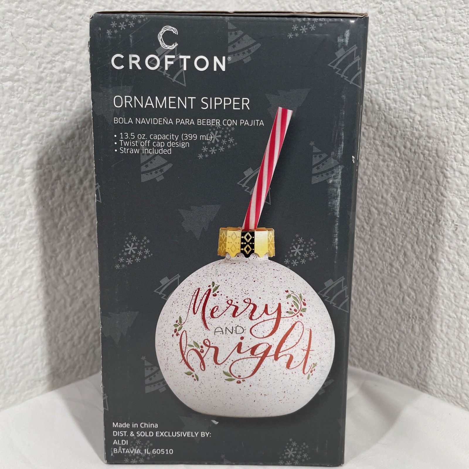 Crofton Ornament Sipper “Merry and Bright” 13.5 oz Capacity NIP OS Christmas NEW