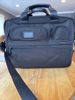 NWT TUMI EXPANDABLE Organizer Laptop Brief. Detachable laptop sleeve. BLACK
