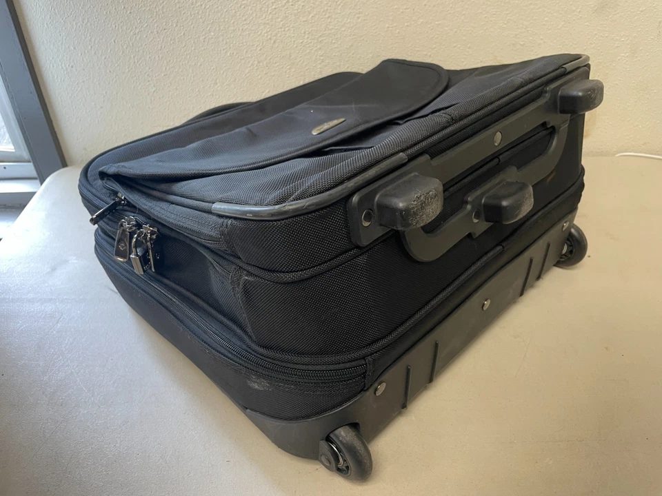 Targus Bolso para Laptop Usado Negro Estuche de Transporte Viaje Negocios Maletines Foto 4 de 4