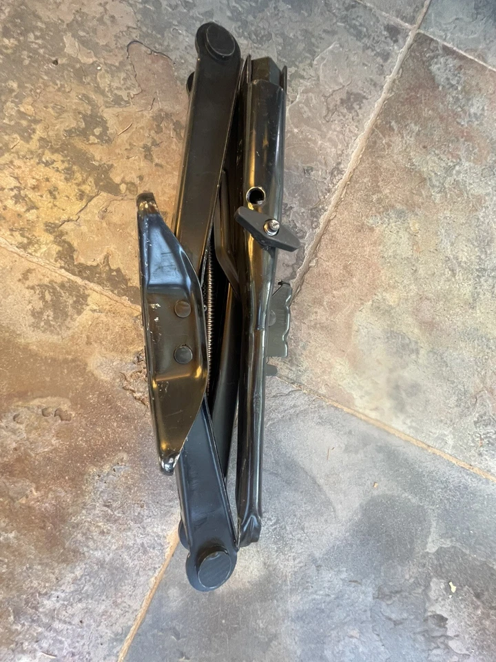 Dodge Caravan 2001-2007 gato y llave Foto 4 de 4