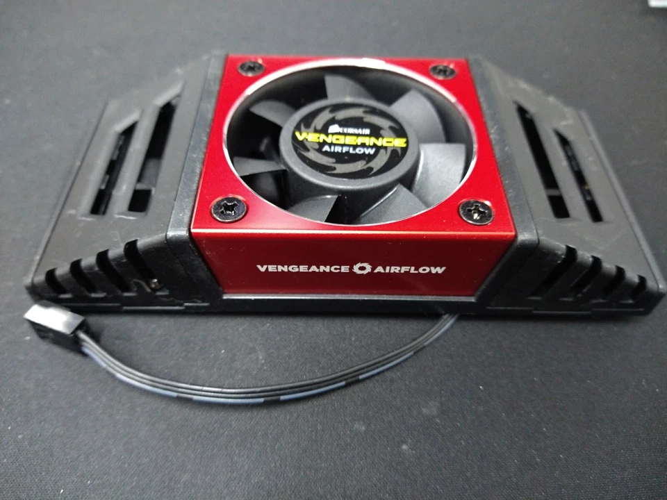 Corsair Vengeance Airflow RAM Cooler Fan Black, Red - Used - Image 3 of 4