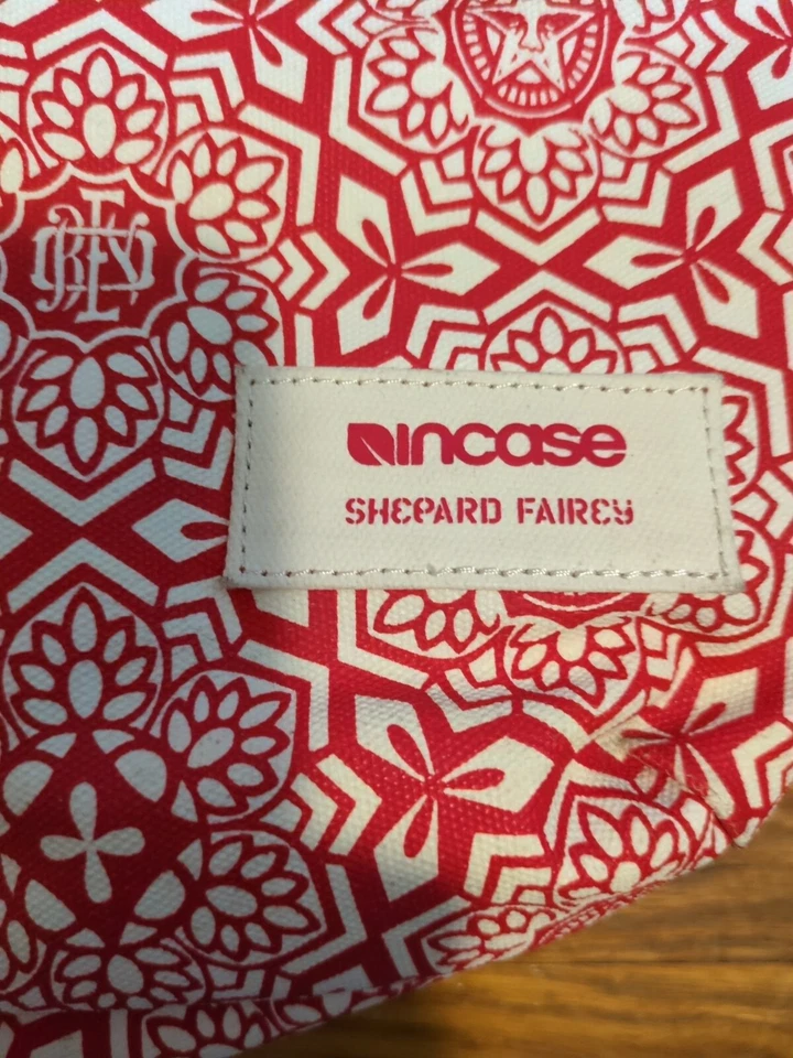 INCASE Shepard Fairey РЕДКИЙ РЕДКИЙ рюкзак для ноутбука дорожный чехол поп-арт граффити - Изображение 4 из 4