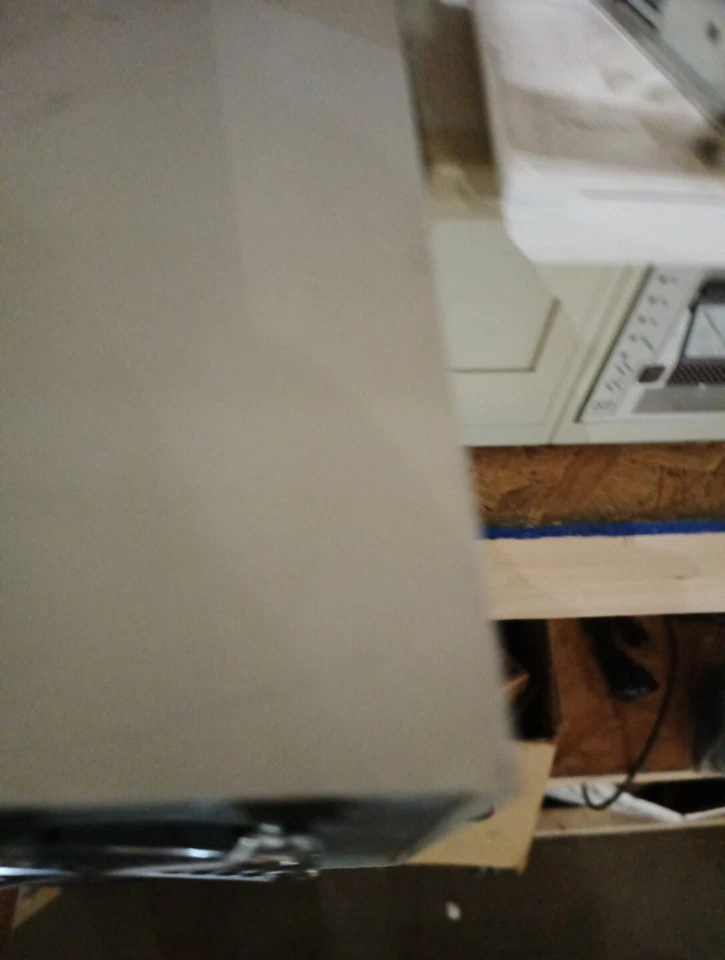 ADIC LTO200D 98-6221-01 100GB Native 200GB Compressed LTO SCSI HVD Tape Drive - Image 4 of 4