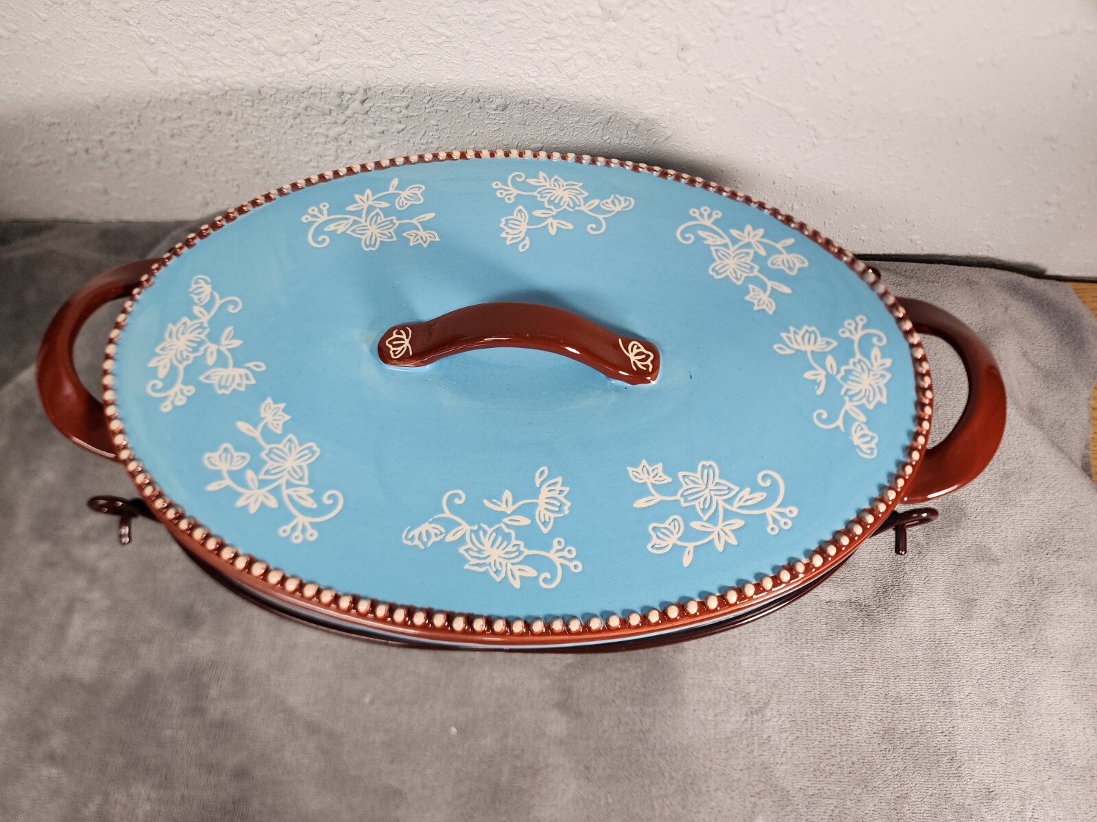 Temptations Floral Lace 3 Qt Oval Baker Casserole Dish Lid & Rack PPP