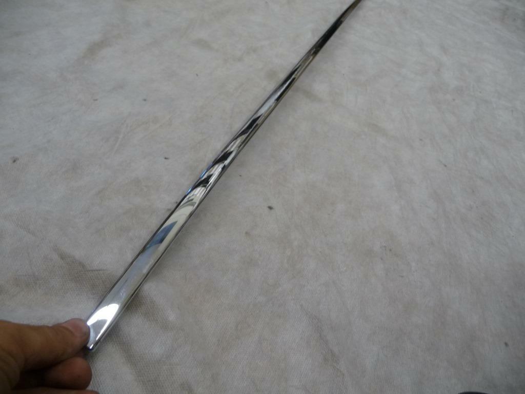 2004-12 Rolls-Royce Phantom Hood Moulding Right Passenger Side 51137141794 OE A1