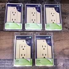 Leviton Decora 5675 Ivory Outlet 15A 125V Wall Plate Lot Of 5 Sealed Outlets