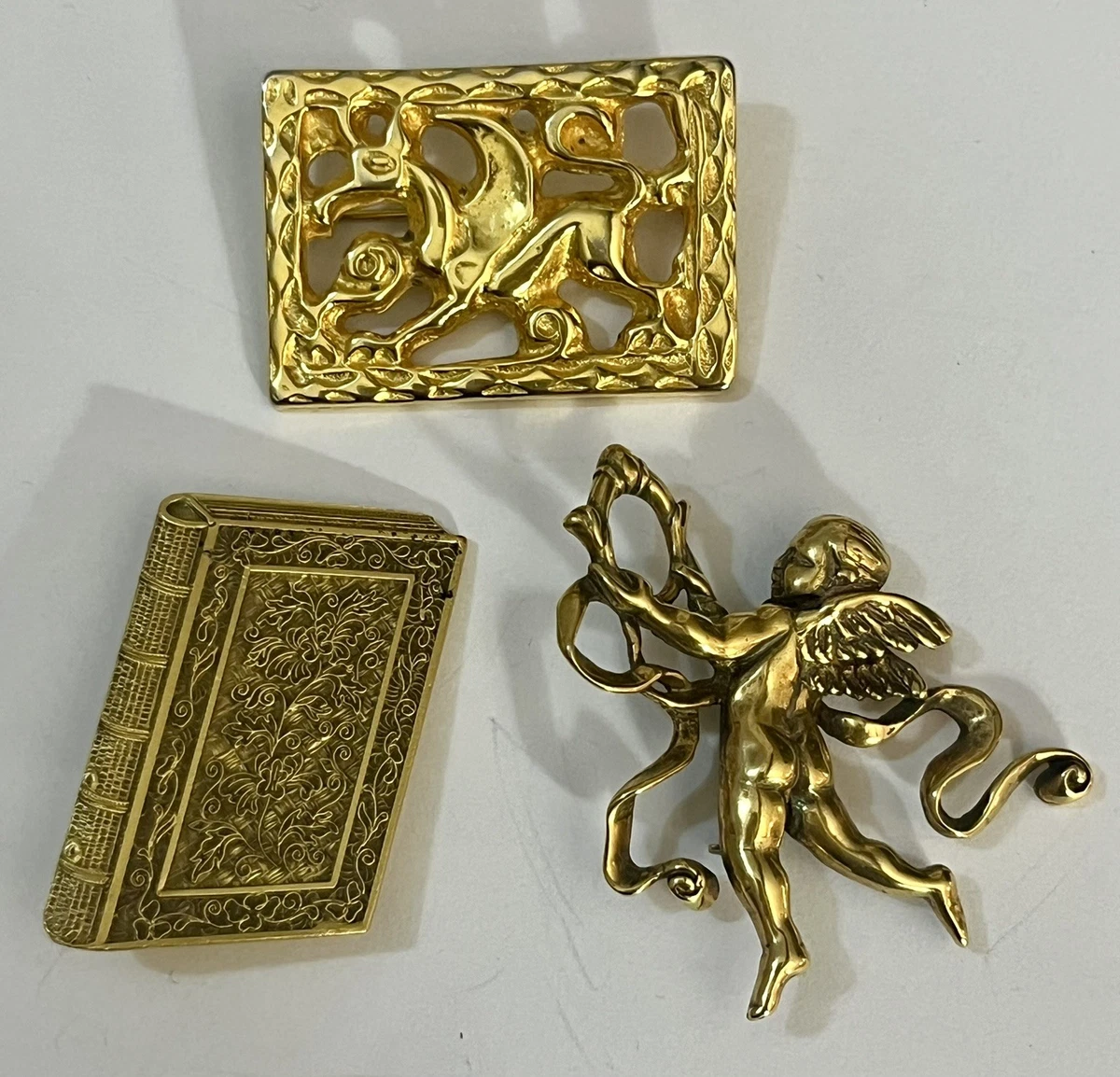 Pegasus Jewelry In Vintage Designer Costume Pins & Brooches for
