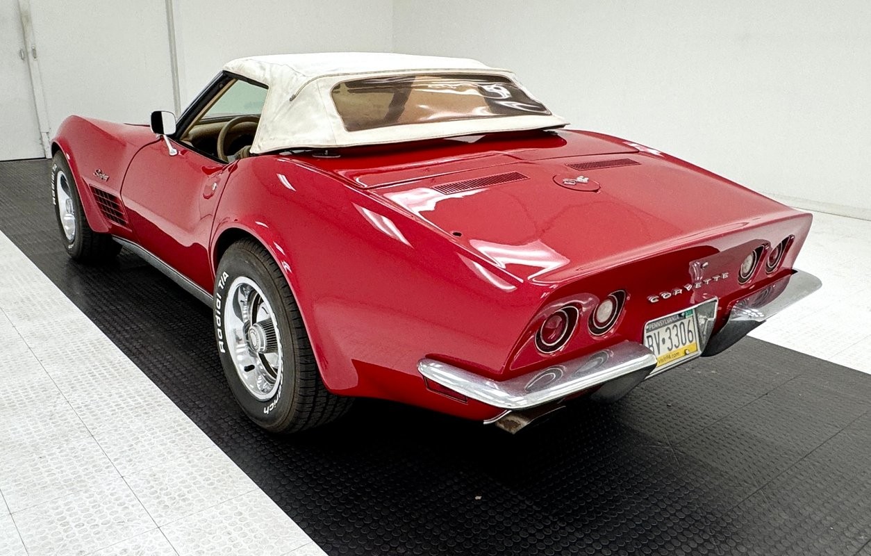 1970 Cranberry Red Chevrolet Corvette   | C3 Corvette Photo 2