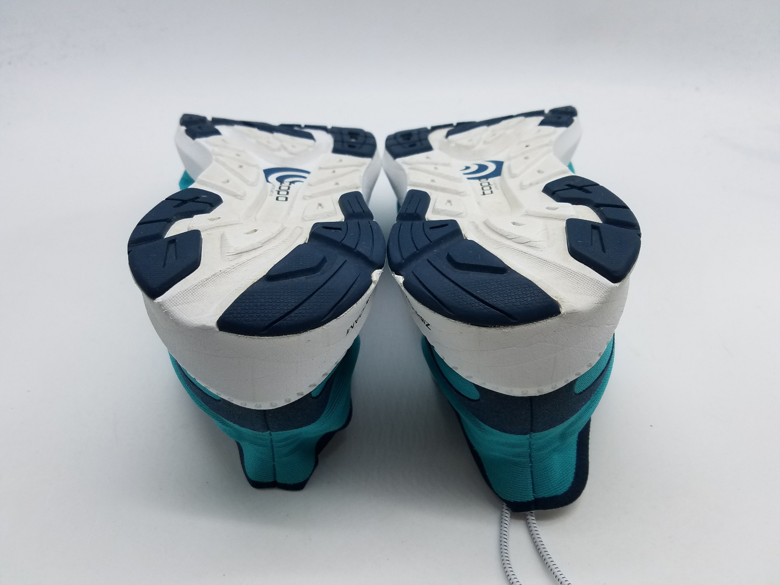 Topo Cyclone Men's Size 8 Running Shoes Cyan Red