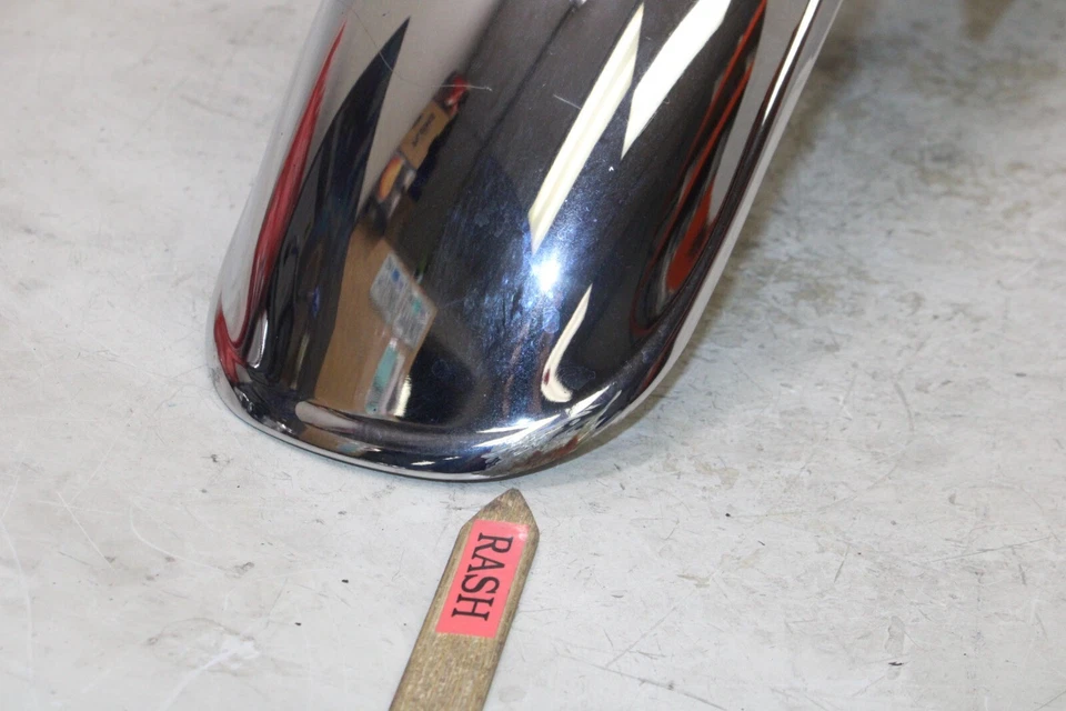 15-18 YAMAHA SR400 OEM FRONT WHEEL FENDER - Image 2 of 4