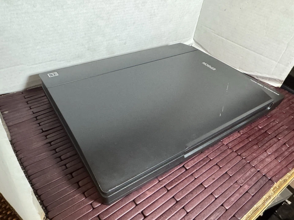 Epson Perfection V300 Photo Flatbed Scanner No Power Adapter - TESTED & WORKS - Image 3 of 4
