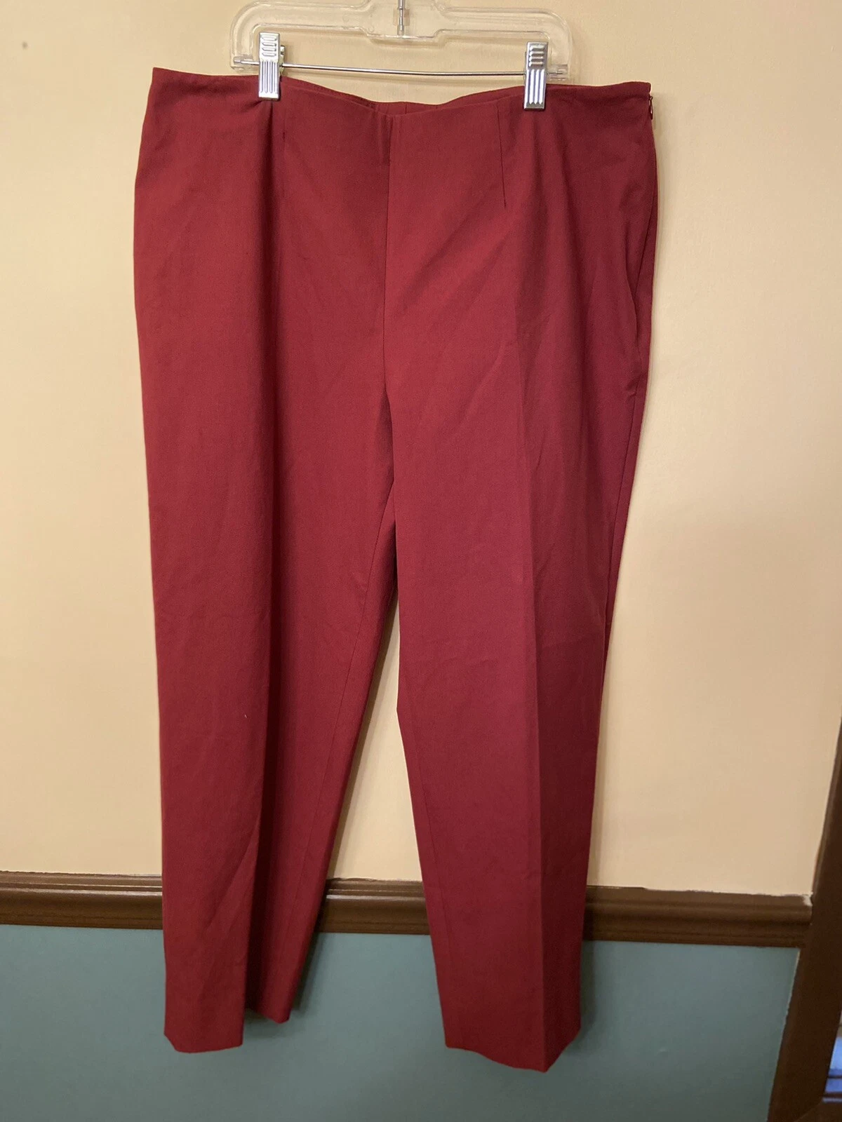 Piazza Sempione 50 US 14 Burgundy Capri Pants