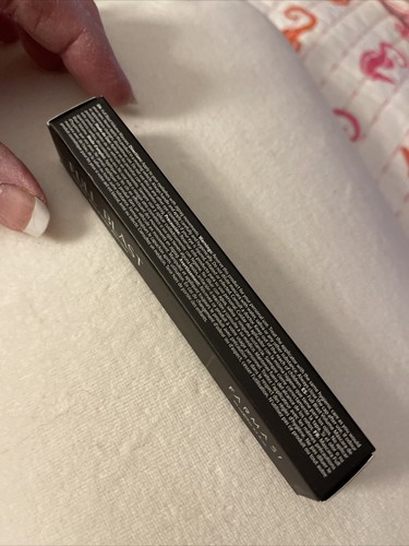 Farmasi Mascara Full Blast Black Thickens Lengthens Full Fan Effect NEW - Picture 3 of 6