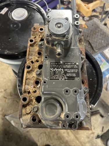 KUBOTA D1803 L3901 L3901H ENGINE CYLINDER HEAD ASSEMBLY